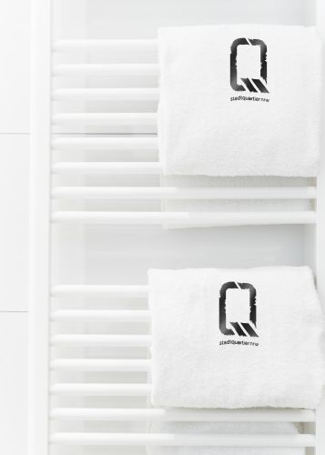 Hotel Motive, Zimmer, Bad, Badezimmer